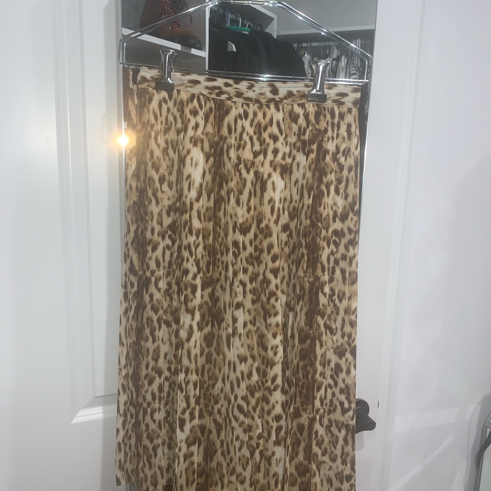 J. Crew Leopard Pleated Skirt - Brand New - Picture 2 of 2